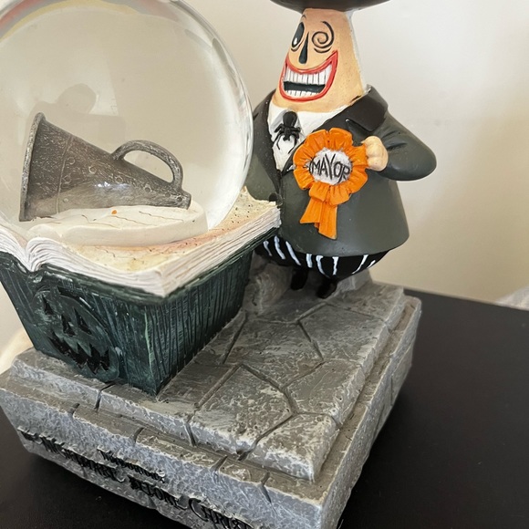 Nightmare Before Christmas - Picture 3 of 6